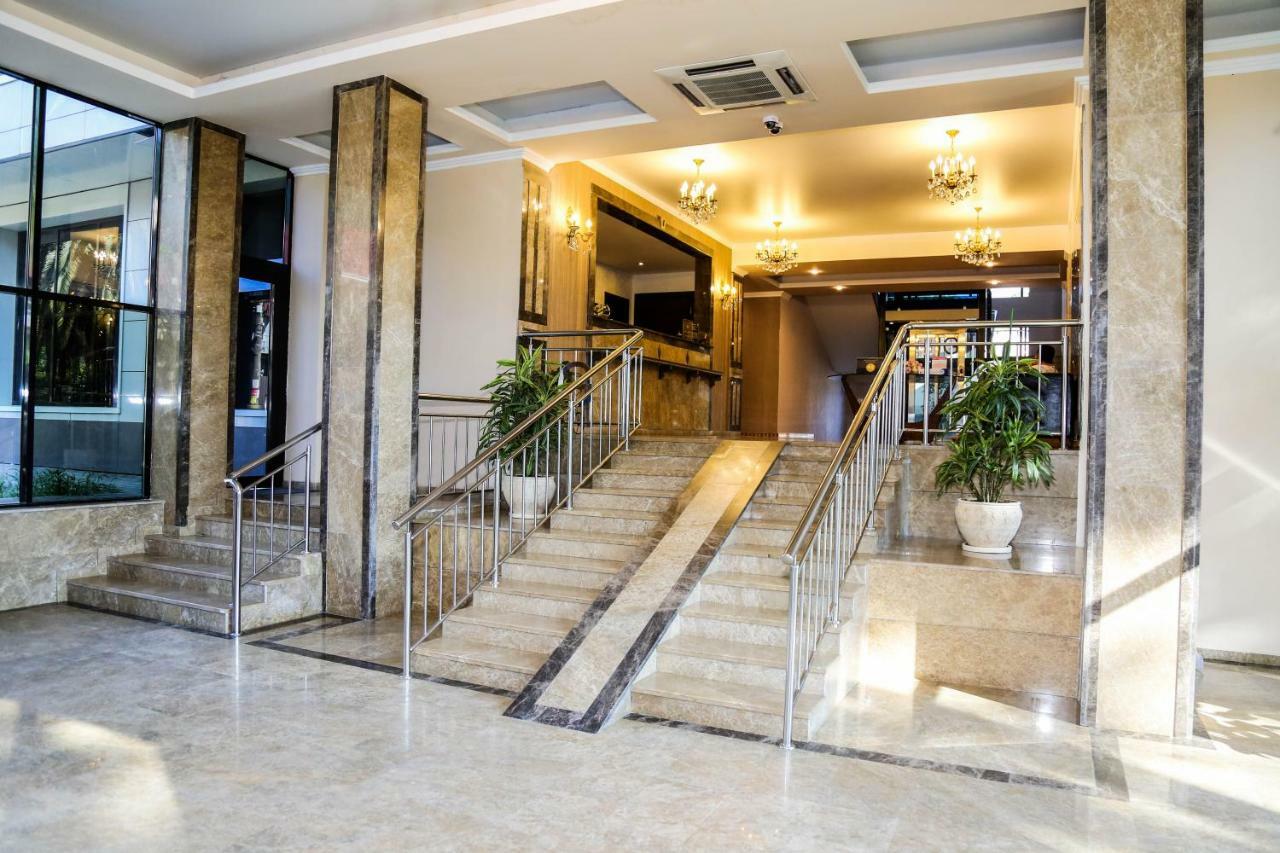 Grand Hotel Gagra Extérieur photo